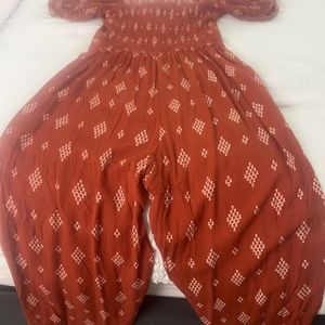 100% cotton. Size small